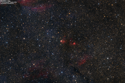 NGC 6857, ein Sternentstehungsgebiet im Sternbild Schwan